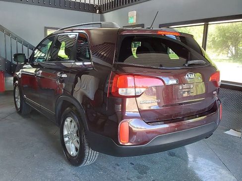 Used 2015 Kia Sorento LX image 8