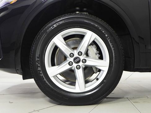 Used 2023 Audi Q5 2.0T Premium w/ Convenience Package image 5