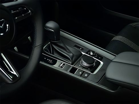 Certified 2025 MAZDA CX-50 2.5 Hybrid w/ Preferred Pkg image 17