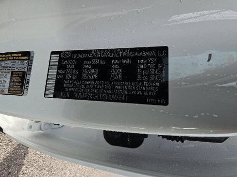 Used 2025 Hyundai Santa Fe SEL FWD image 13