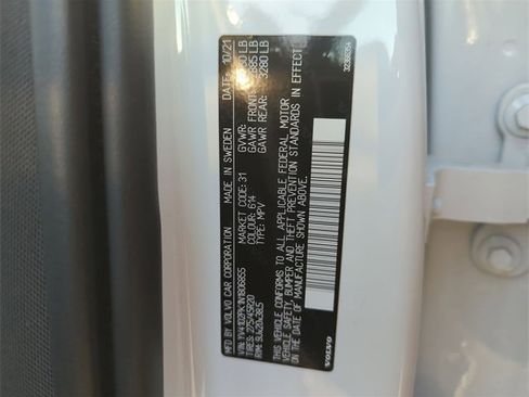 Used 2022 Volvo XC90 T5 Momentum w/ Climate Package image 35