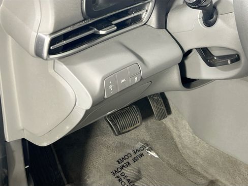 Used 2023 Hyundai Elantra SEL w/ Cargo Package FWD image 10