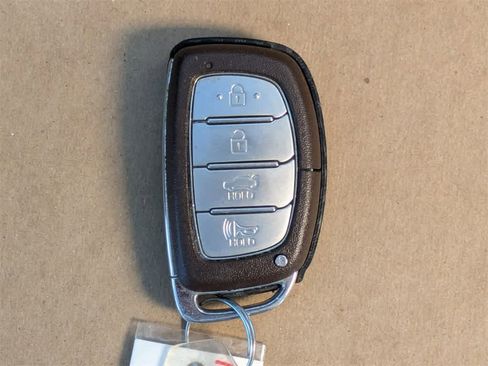 Used 2020 Hyundai Elantra Value Edition w/ Cargo Package (C1) image 31