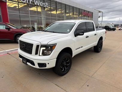 Used 2019 Nissan Titan SL w/ Midnight Edition