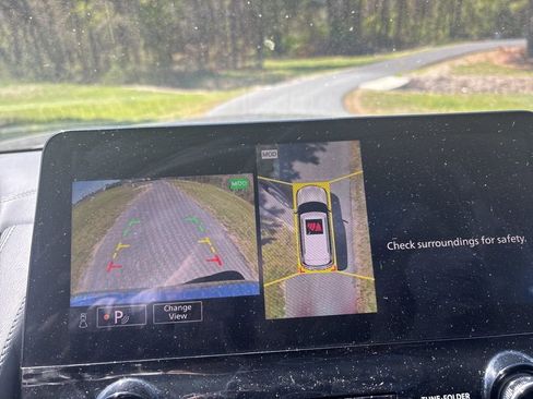 Used 2024 INFINITI QX80 Luxe image 16