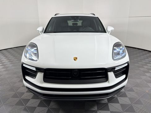 Certified 2026 Porsche Macan AWD/4WD image 6
