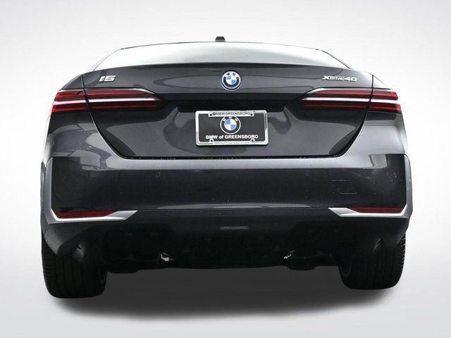 New 2026 BMW i5 eDrive40 AWD/4WD image 35