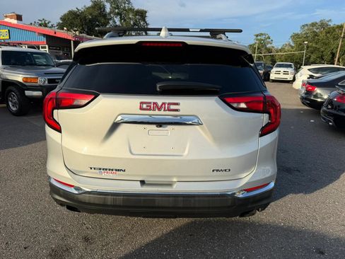 Used 2019 GMC Terrain SLT AWD/4WD image 6