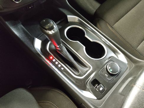 Used 2019 Chevrolet Traverse LS FWD image 26