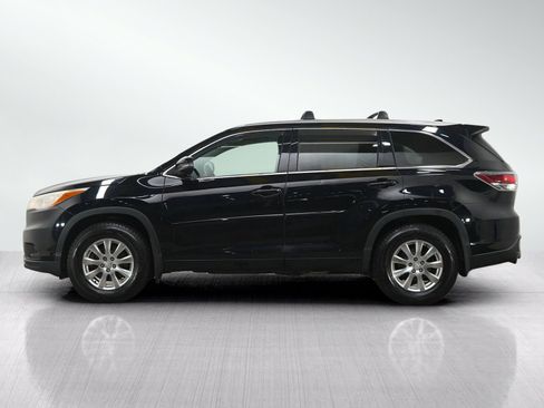 Used 2015 Toyota Highlander XLE AWD/4WD image 3