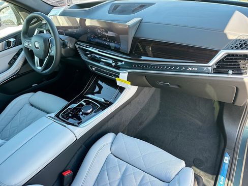 Used 2026 BMW X5 sDrive40i w/ Climate Comfort Package image 24