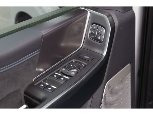 Used 2024 Ford F150 Platinum image 20