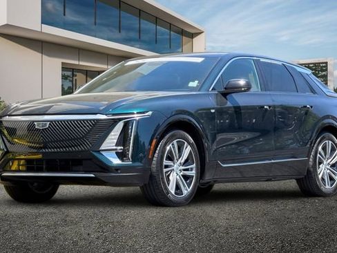 Certified 2024 Cadillac Lyriq Luxury w/ LPO, Floor Liner Package RWD image 8