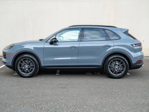 Certified 2026 Porsche Cayenne AWD/4WD image 2