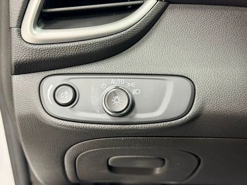 Used 2022 Chevrolet Trax LS w/ Tint and Cruise Package image 17