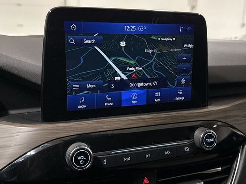 Used 2020 Ford Escape Titanium AWD/4WD image 15
