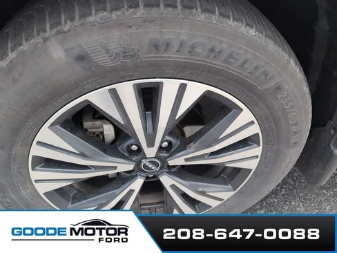 Used 2023 Nissan Rogue SV AWD/4WD image 5