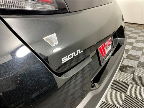 Used 2023 Kia Soul LX FWD image 23