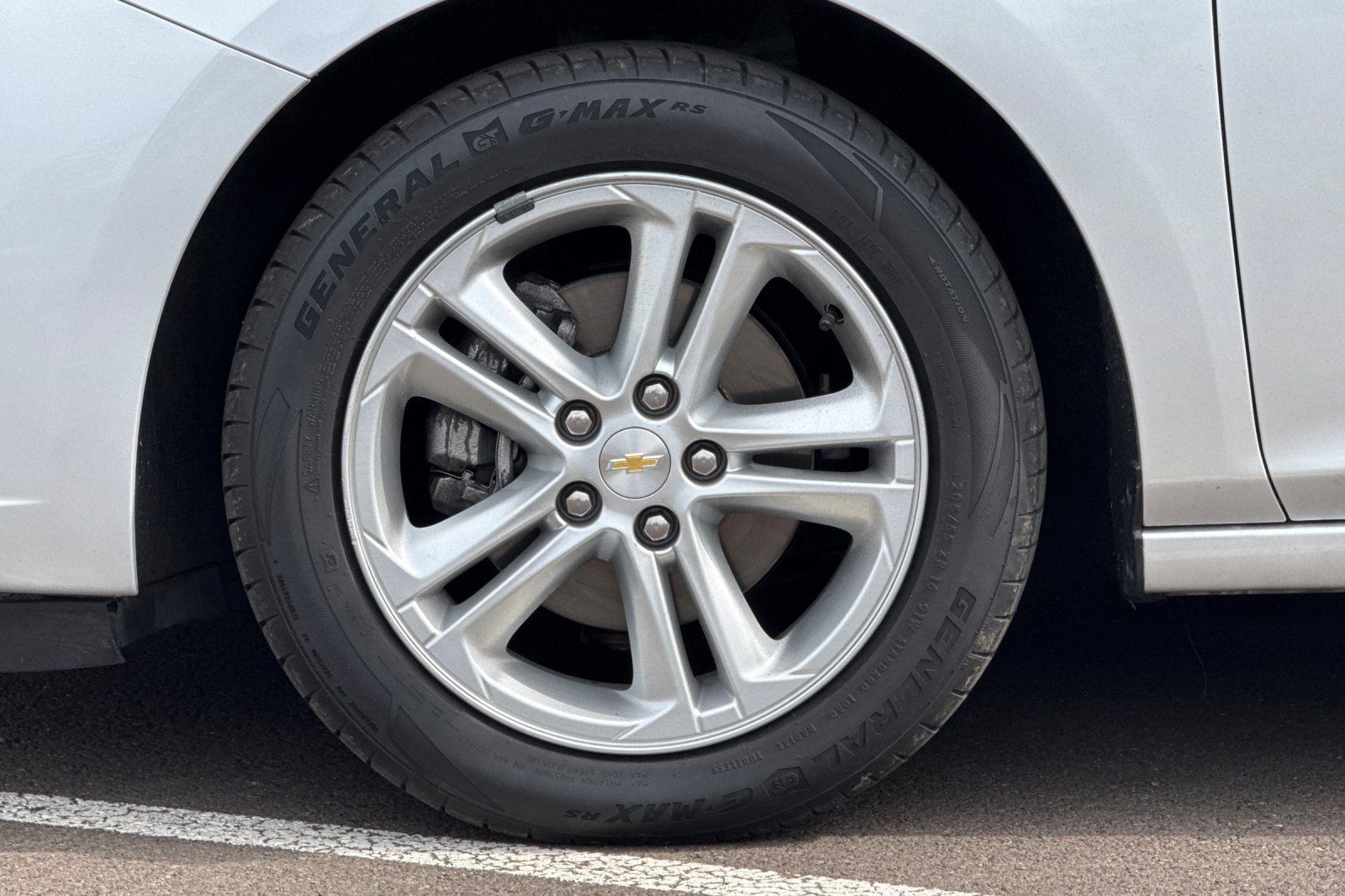 Used 2017 Chevrolet Cruze LT FWD image 24