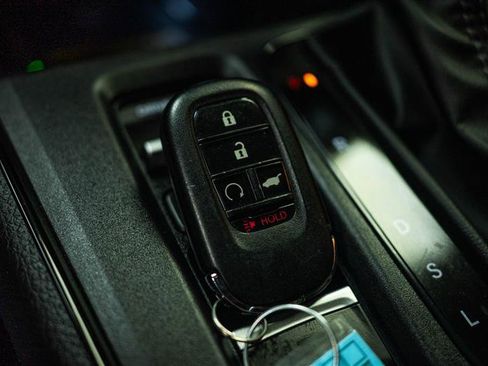Used 2025 Honda CR-V EX-L image 24