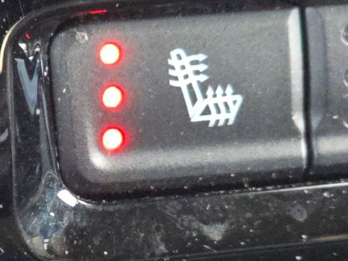 Used 2021 GMC Yukon Denali image 6