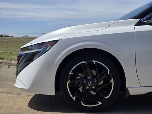 New 2026 Nissan Sentra SR w/ SR All Weather Package FWD image 10