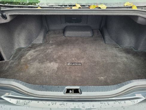 Used 2004 Lexus LS 430 RWD image 19