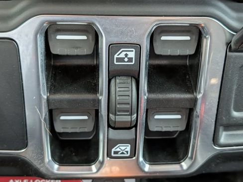 Used 2022 Jeep Gladiator Mojave w/ Trailer Tow Package AWD/4WD image 22