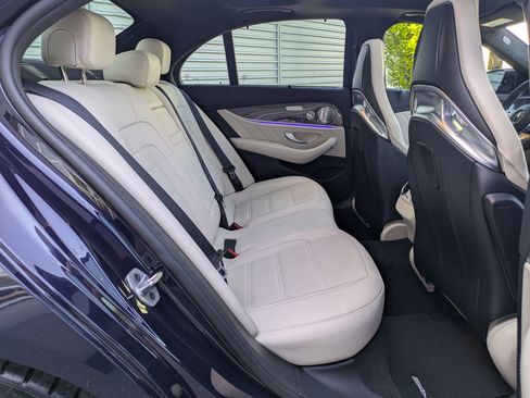Used 2019 Mercedes-Benz E 63 AMG S image 30