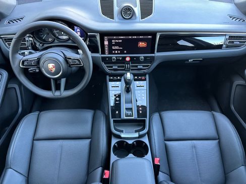New 2026 Porsche Macan image 6