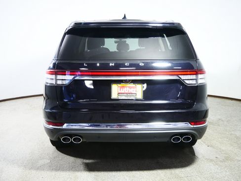 Used 2023 Lincoln Aviator AWD image 6