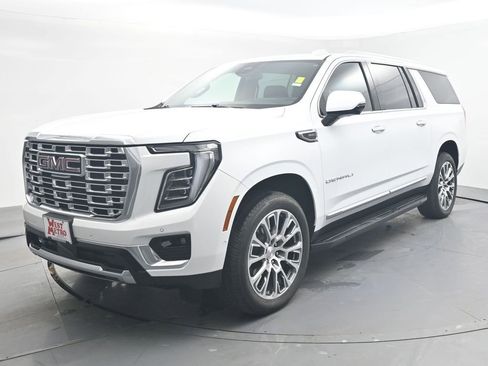 Used 2025 GMC Yukon XL Denali image 1