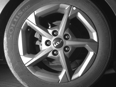 Used 2025 Kia K4 FWD image 15
