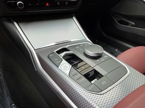 Used 2025 BMW 330i Sedan w/ M Sport Package RWD image 27