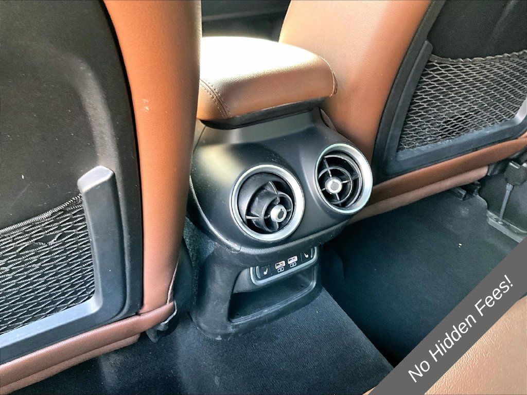Used 2023 Alfa Romeo Stelvio Ti AWD/4WD image 29