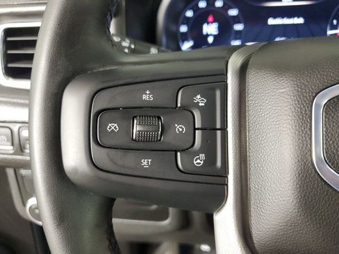 Used 2023 GMC Yukon Denali RWD image 35