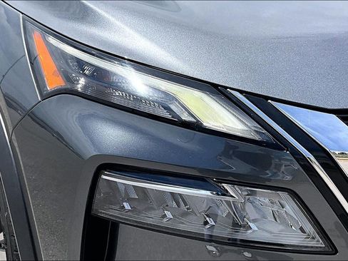 Used 2023 Nissan Rogue SL w/ SL Premium Package FWD image 29