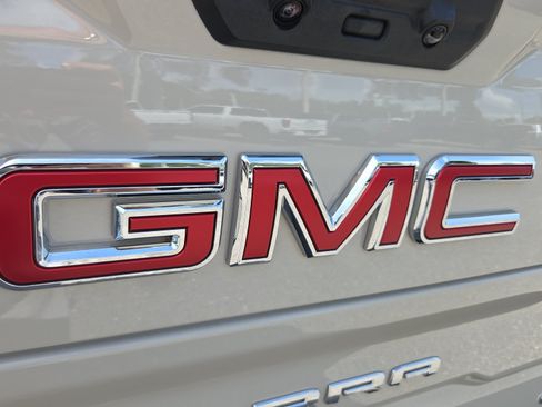 Certified 2026 GMC Sierra 1500 AT4 w/ AT4 Premium Package AWD/4WD image 16
