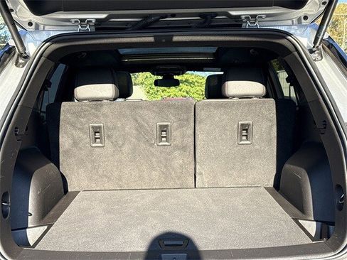 Used 2022 Chevrolet Blazer RS w/ Enhanced Convenience Package image 16