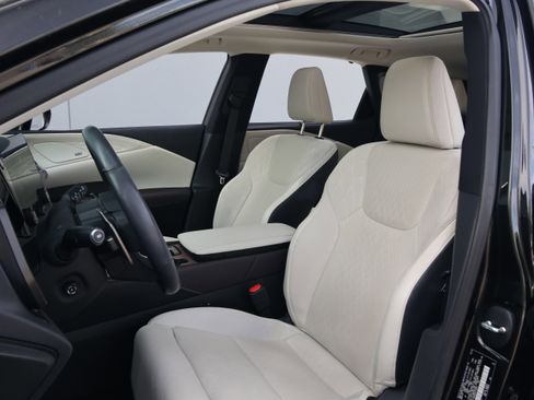 Used 2023 Lexus RX 350 FWD w/ Cold Area Package image 35