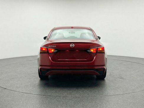 Used 2025 Nissan Altima 2.5 SV image 7