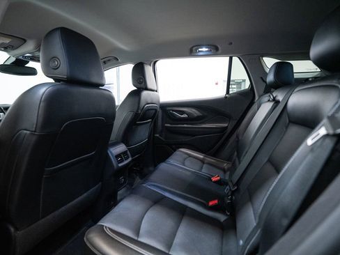 Used 2024 GMC Terrain SLT image 35