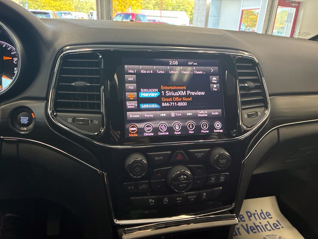 Used 2021 Jeep Grand Cherokee Limited AWD/4WD image 38