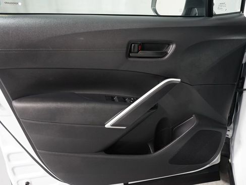 Certified 2024 Toyota Corolla Cross LE image 29