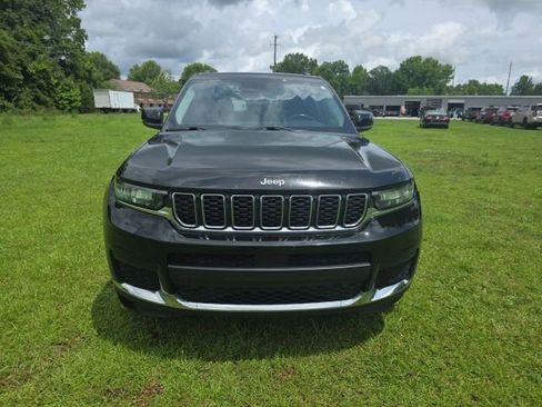 Used 2022 Jeep Grand Cherokee L Laredo w/ Luxury Tech Group I RWD image 14