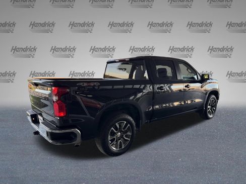 Used 2024 Chevrolet Silverado 1500 LT AWD/4WD image 10