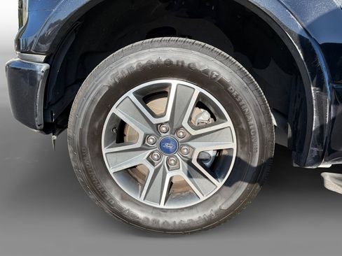 Used 2015 Ford F150 XLT w/ Equipment Group 302A Luxury image 9