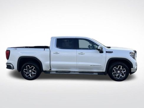 Used 2023 GMC Sierra 1500 SLT w/ SLT Premium Plus Package AWD/4WD image 12