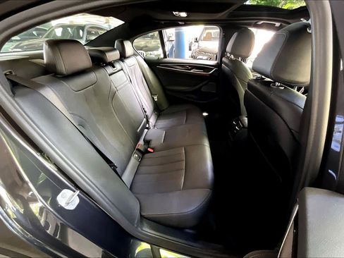 Used 2021 BMW 530i RWD image 20