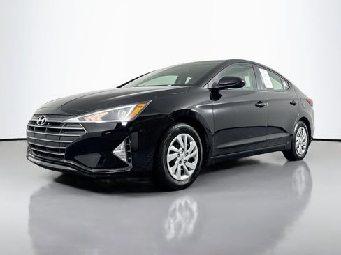 Used 2020 Hyundai Elantra SE image 34